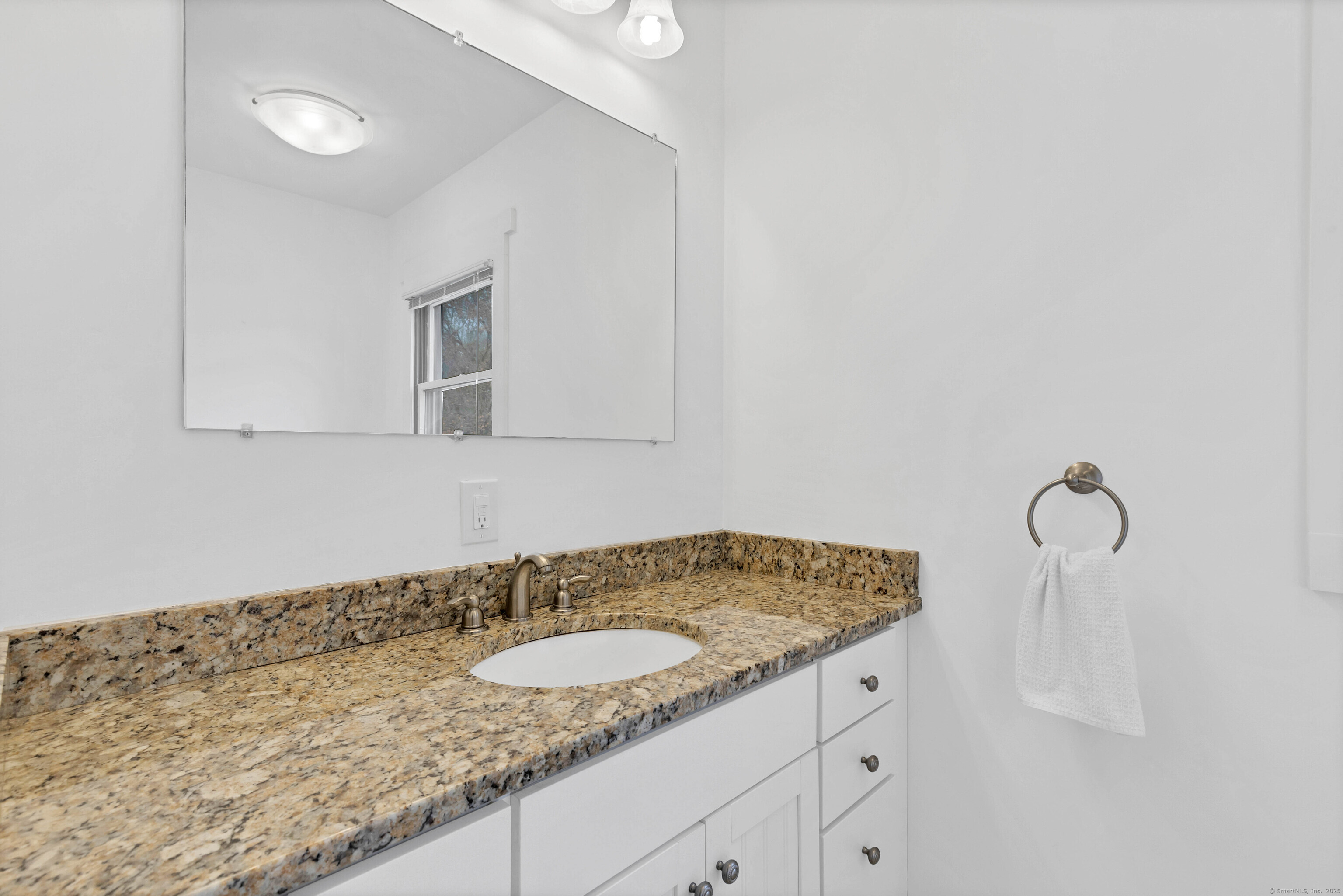 7 Old Black Point Road, East Lyme, Connecticut image 20