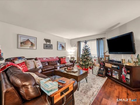 Tiny photo for 75 Willow Springs #75, New Milford, CT 06776 (MLS # 24151053)