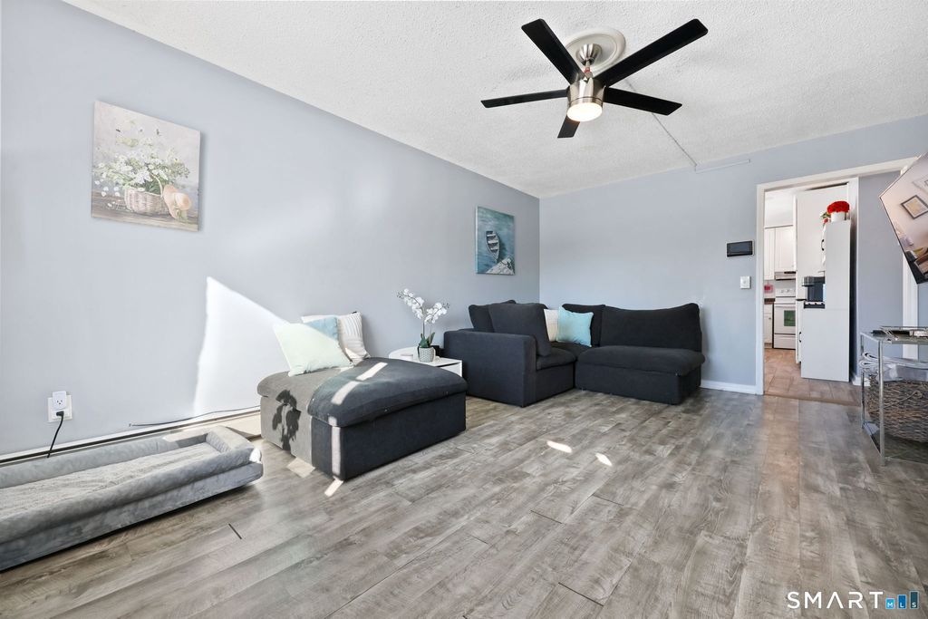 Photo of 1462 South Avenue, Stratford, CT 06615 (MLS # 24151315)