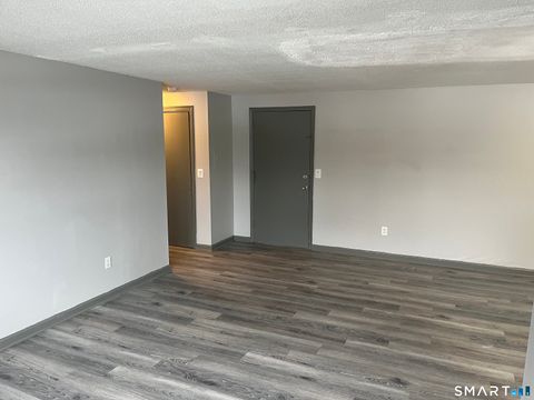 Tiny photo for 32 Cook Avenue #B21, Meriden, CT 06451 (MLS # 24153972)