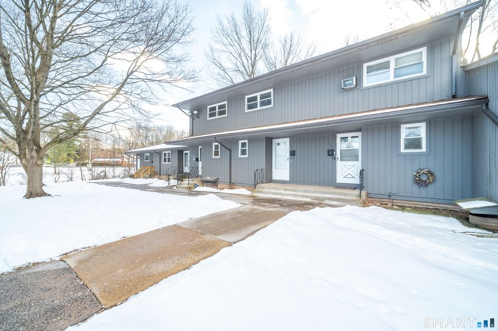 Photo of 177 Moylan Court #177, Newington, CT 06111 (MLS # 24146271)