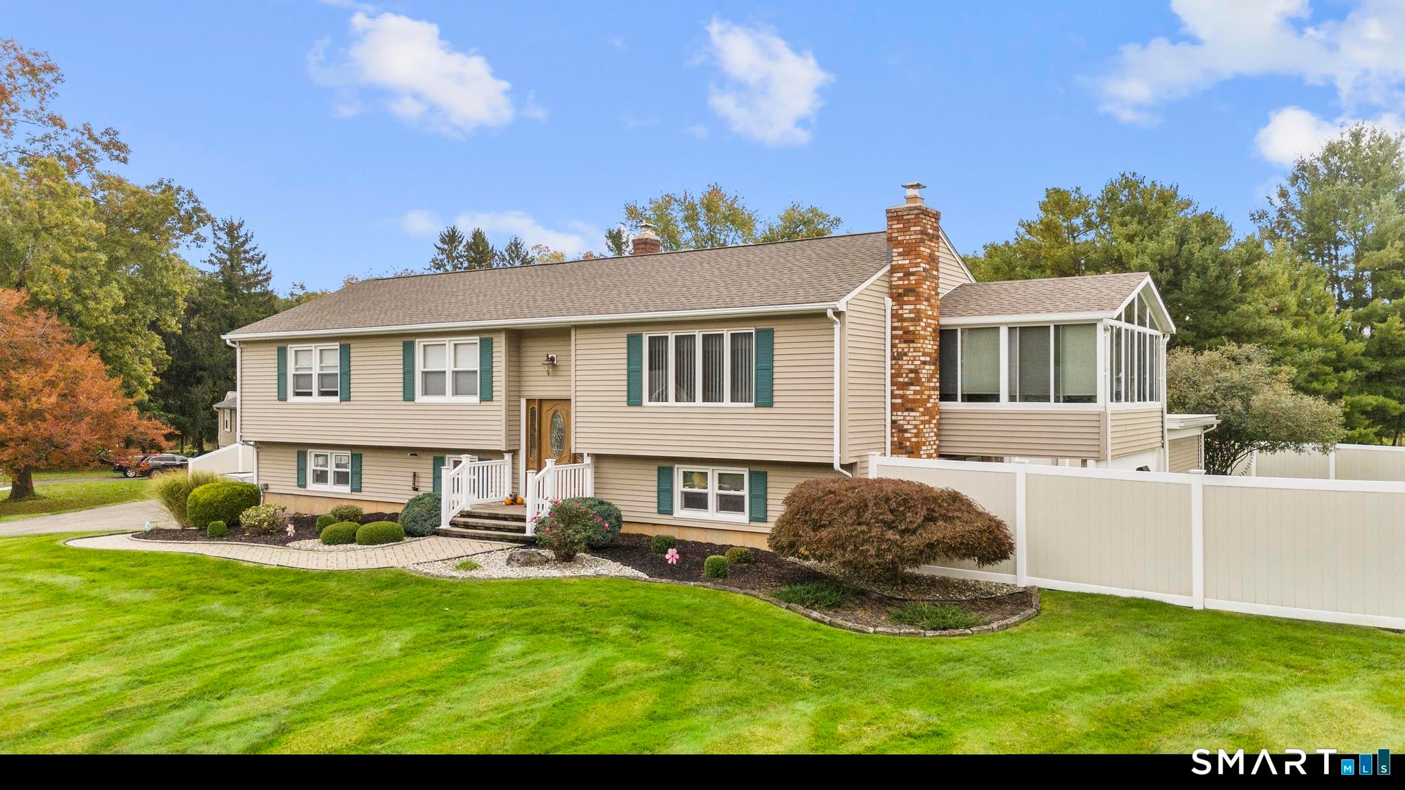 11 Crestwood Road