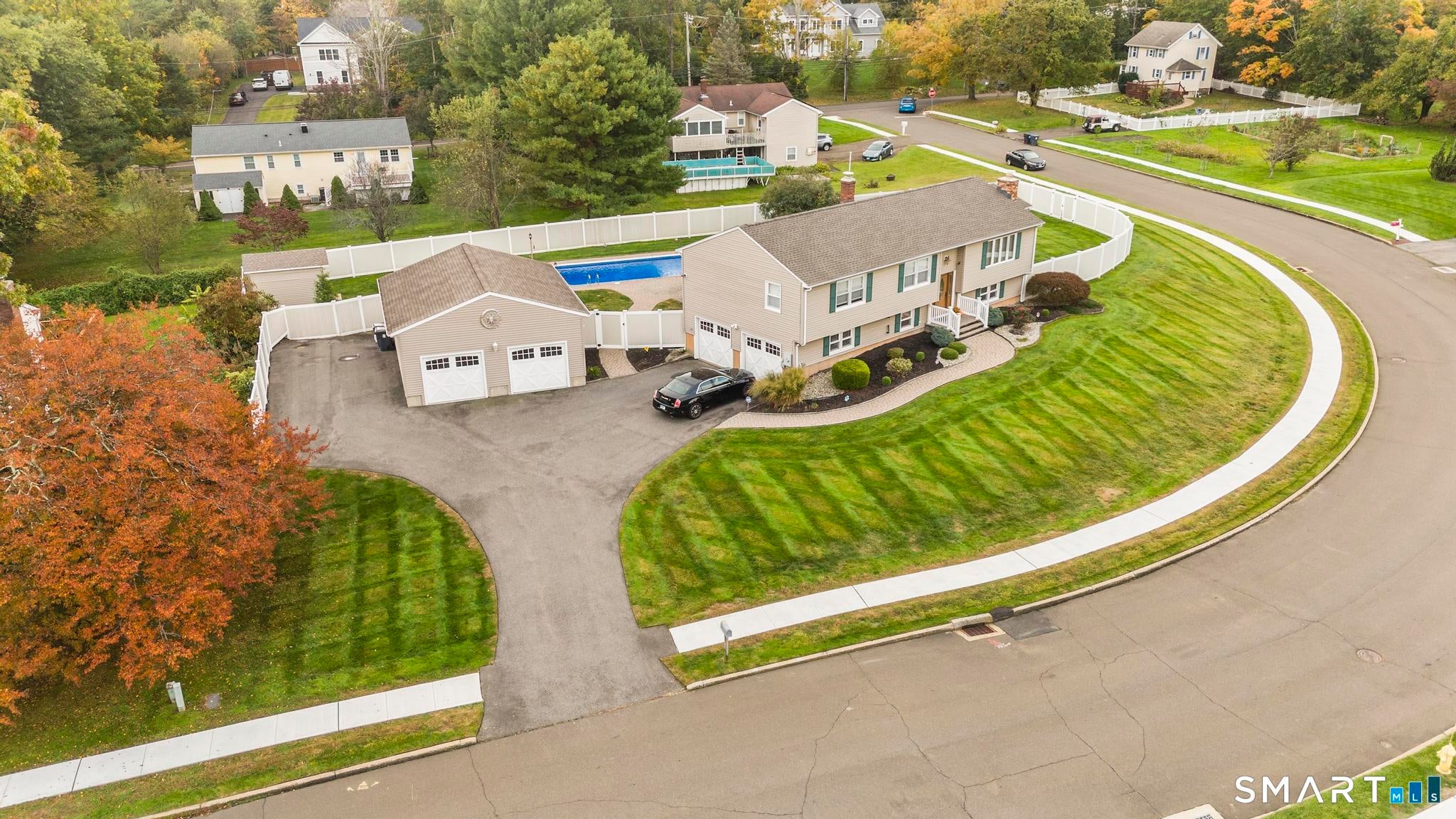 11 Crestwood Road