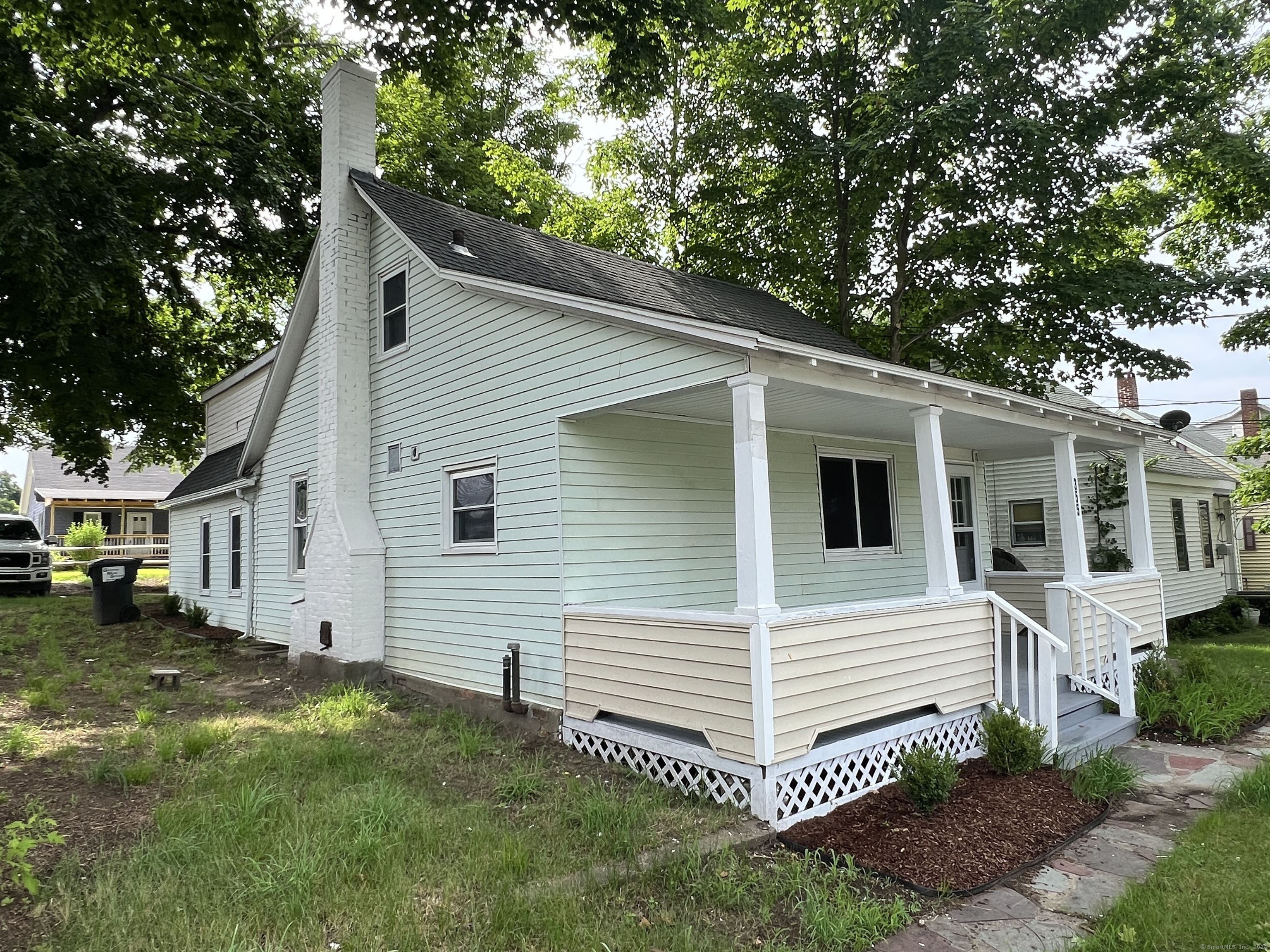 Property for Sale at 355 Kennedy Drive, Putnam, Connecticut - Bedrooms: 3 
Bathrooms: 1 
Rooms: 8  - $265,000