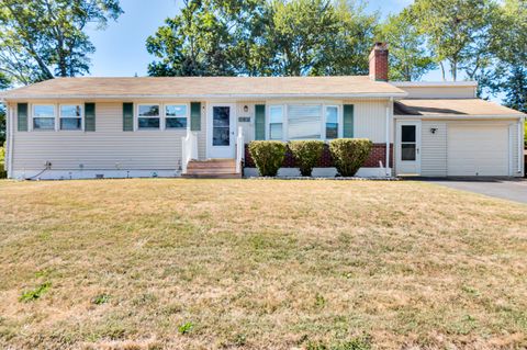 Photo of 162 Red Bush Lane, Milford, CT 06461 (MLS # 24118877)