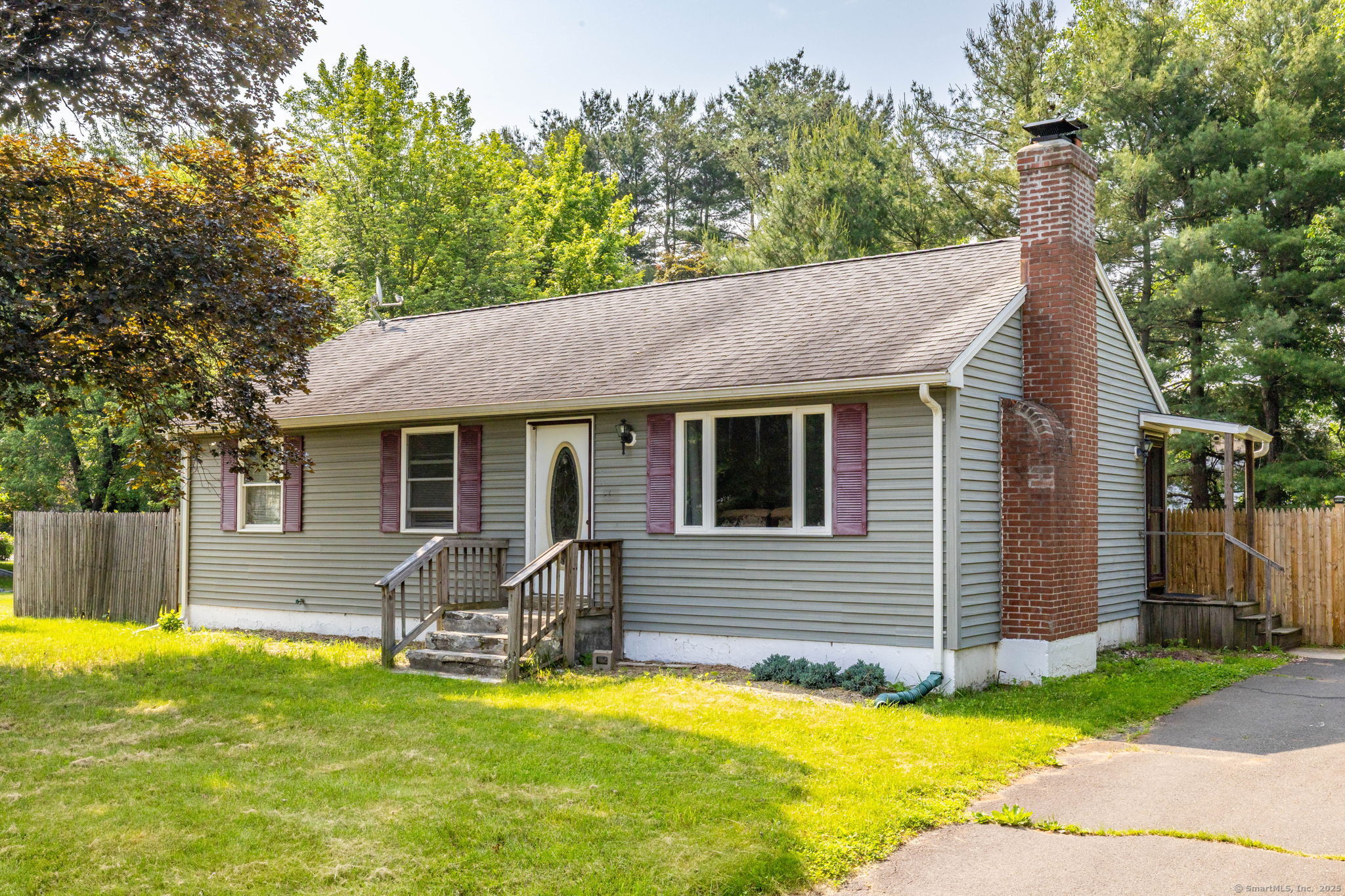 Property for Sale at Mare Road, Bristol, Connecticut - Bedrooms: 3 
Bathrooms: 1 
Rooms: 5  - $260,000