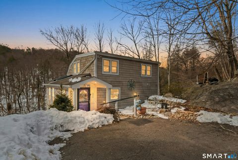 Photo of 35 Cherokee Trail, Shelton, CT 06484 (MLS # 24155801)