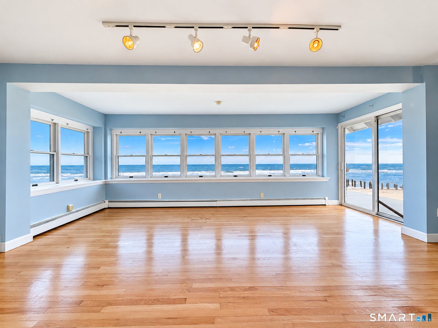 138 Shorefront Street