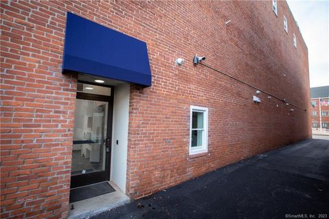 MLS: 24088804