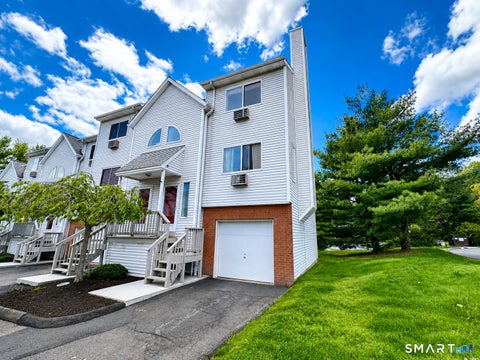 Condo For Rent - 925 Oronoke Road #13J<br/> New Haven County, Waterbury, CT 06708