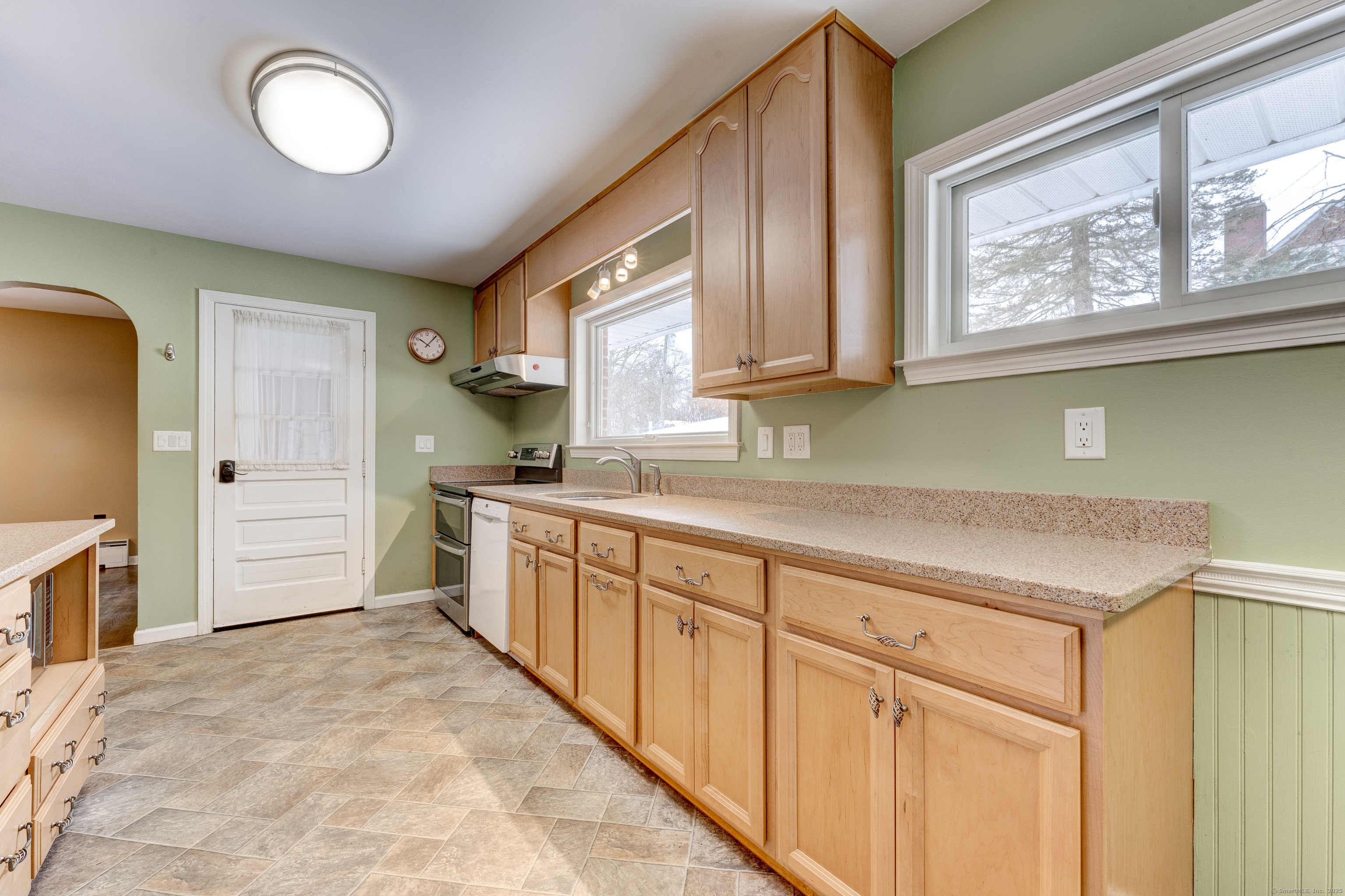 92 Indian Trail, Bristol, Connecticut image 15