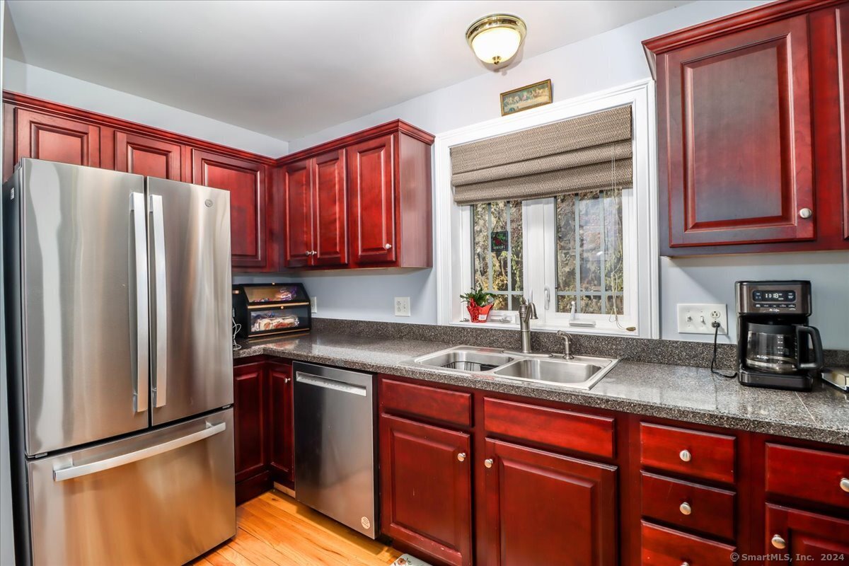 56 Stetson Place #56, Danbury, Connecticut image 3