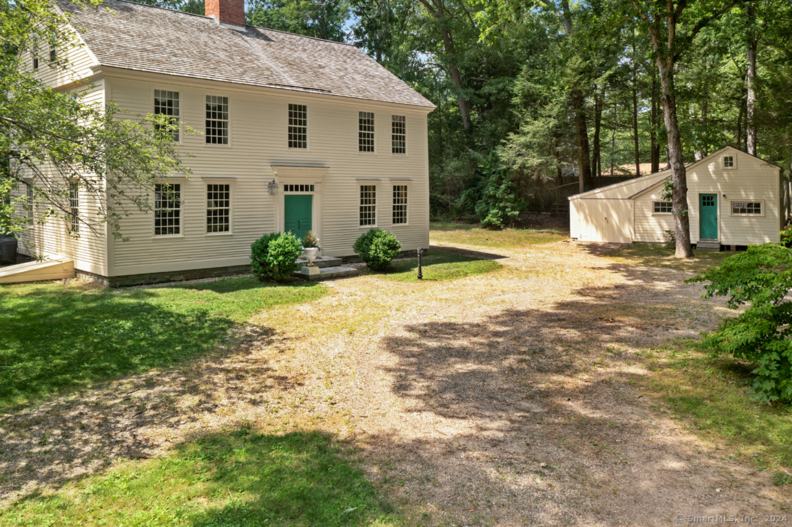 Photo 5 of 40 of 43 Cove Road house