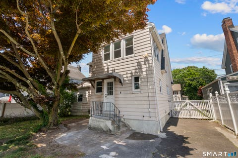 Tiny photo for 695 W Taft Avenue, Bridgeport, CT 06604 (MLS # 24181947)
