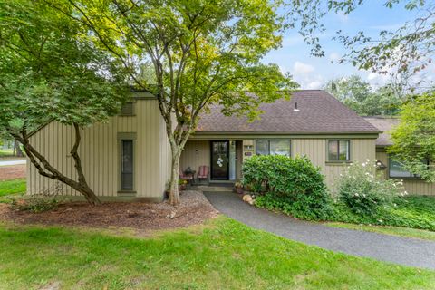 1015 Heritage Village A Southbury CT 06488