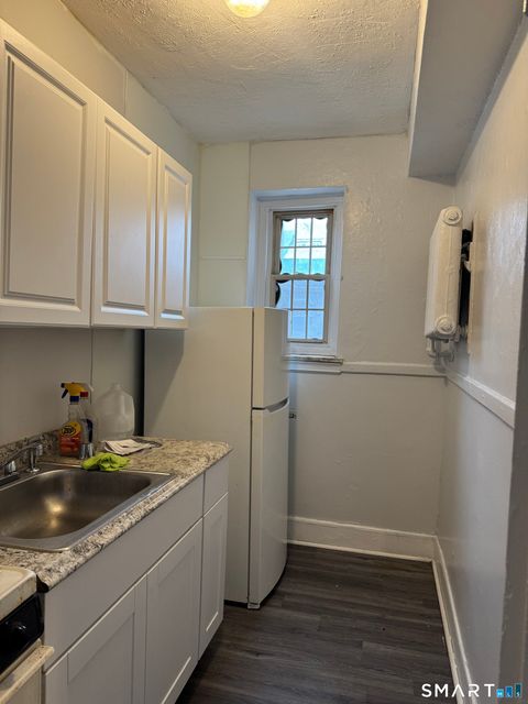 Multifamily For Rent - 144 Grove Street<br/> Waterbury, CT 06710