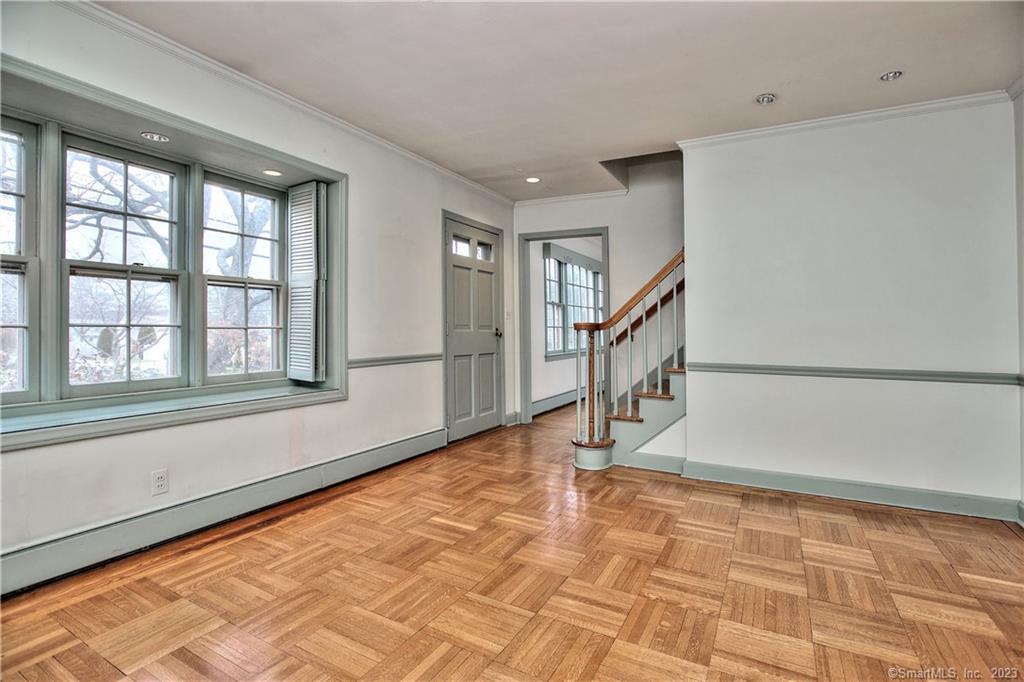 Photo 10 of 39 of 1125 Oldfield Road house