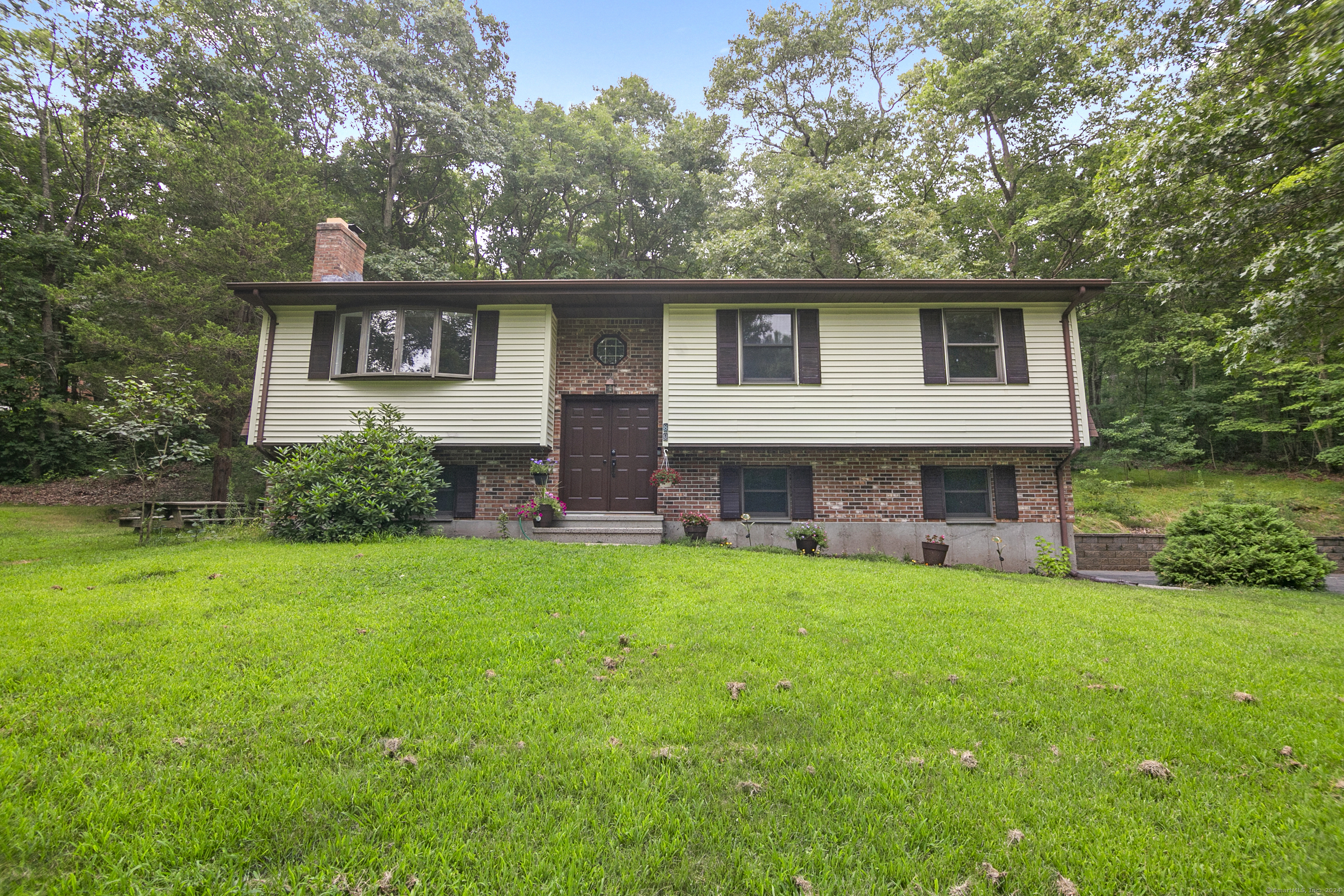 Property for Sale at 80 Van Cedarfield Road, Colchester, Connecticut - Bedrooms: 3 
Bathrooms: 3 
Rooms: 6  - $399,000