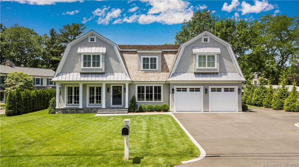 Rental Property at 6 Outlook Drive, Darien, Connecticut - Bedrooms: 5 
Bathrooms: 6.5 
Rooms: 10  - $20,000 MO.