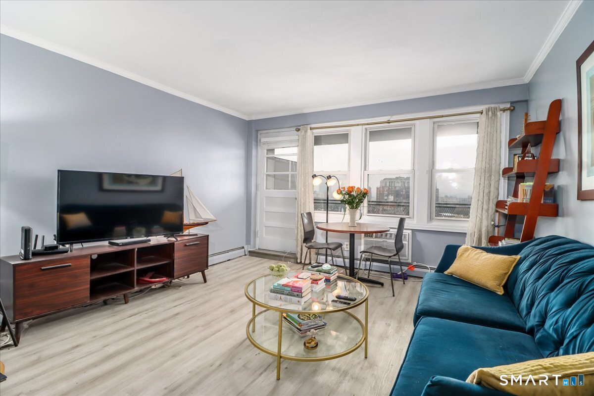 30 Glenbrook Road APT 10F