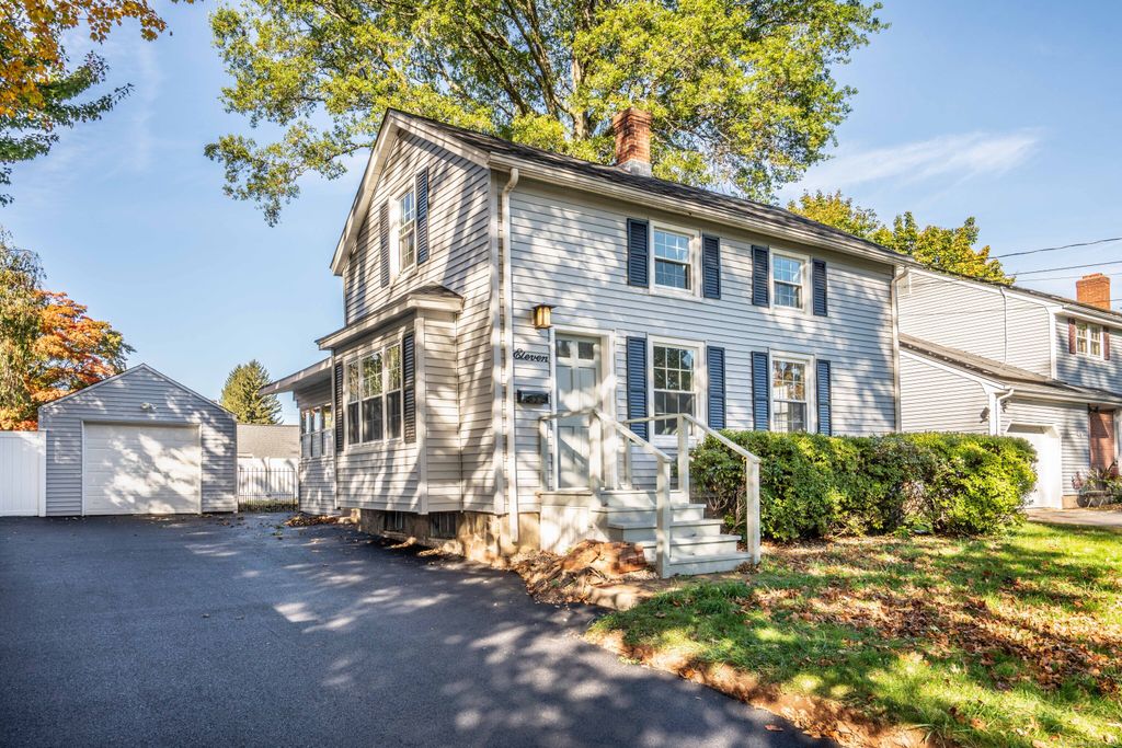 Photo of 11 Eleanor Place, Newington, CT 06111 (MLS # 24134252)