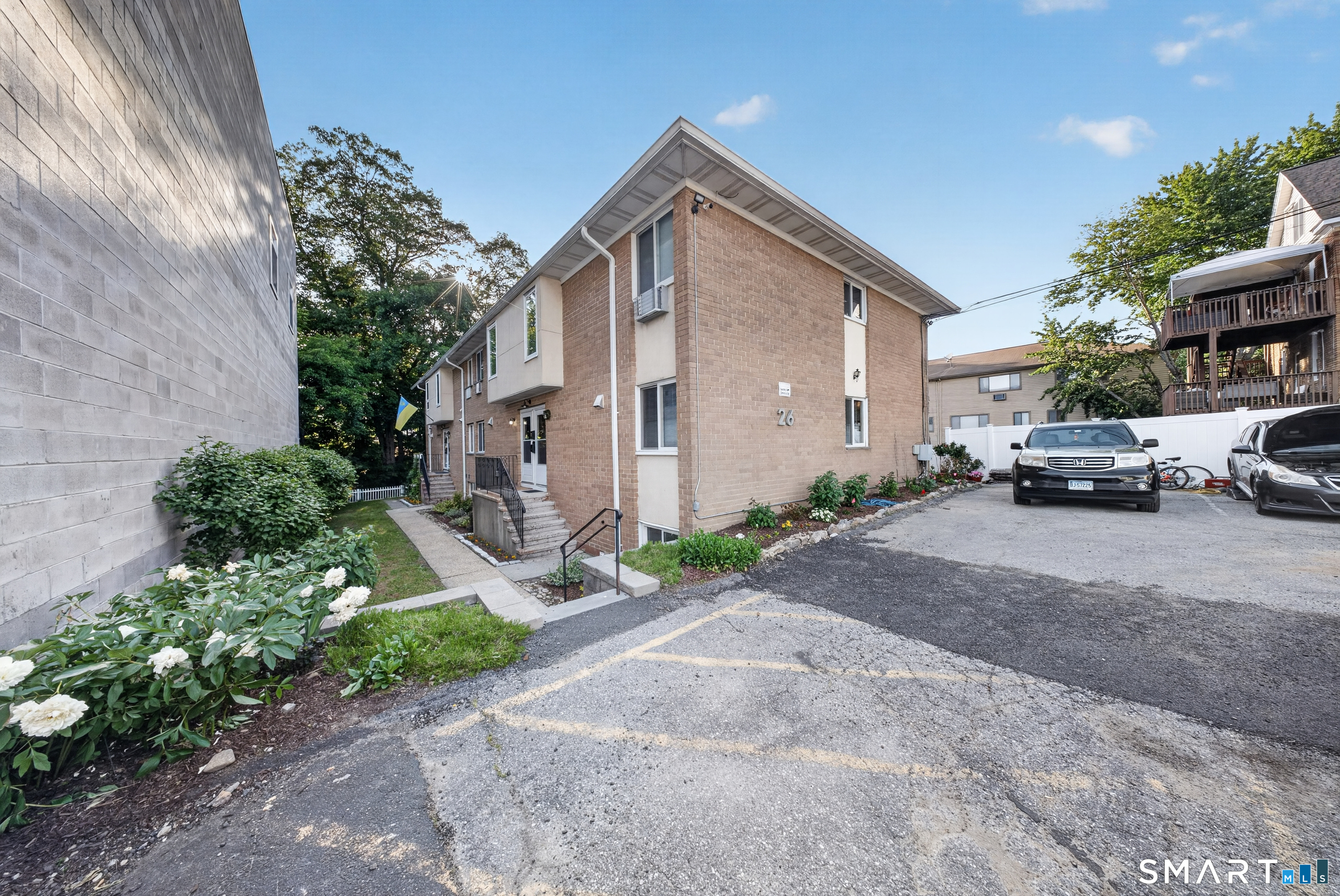 26 Highview Avenue B