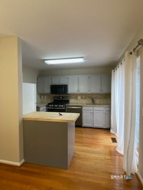 Tiny photo for 14 South Street #18, Danbury, CT 06810 (MLS # 24156685)