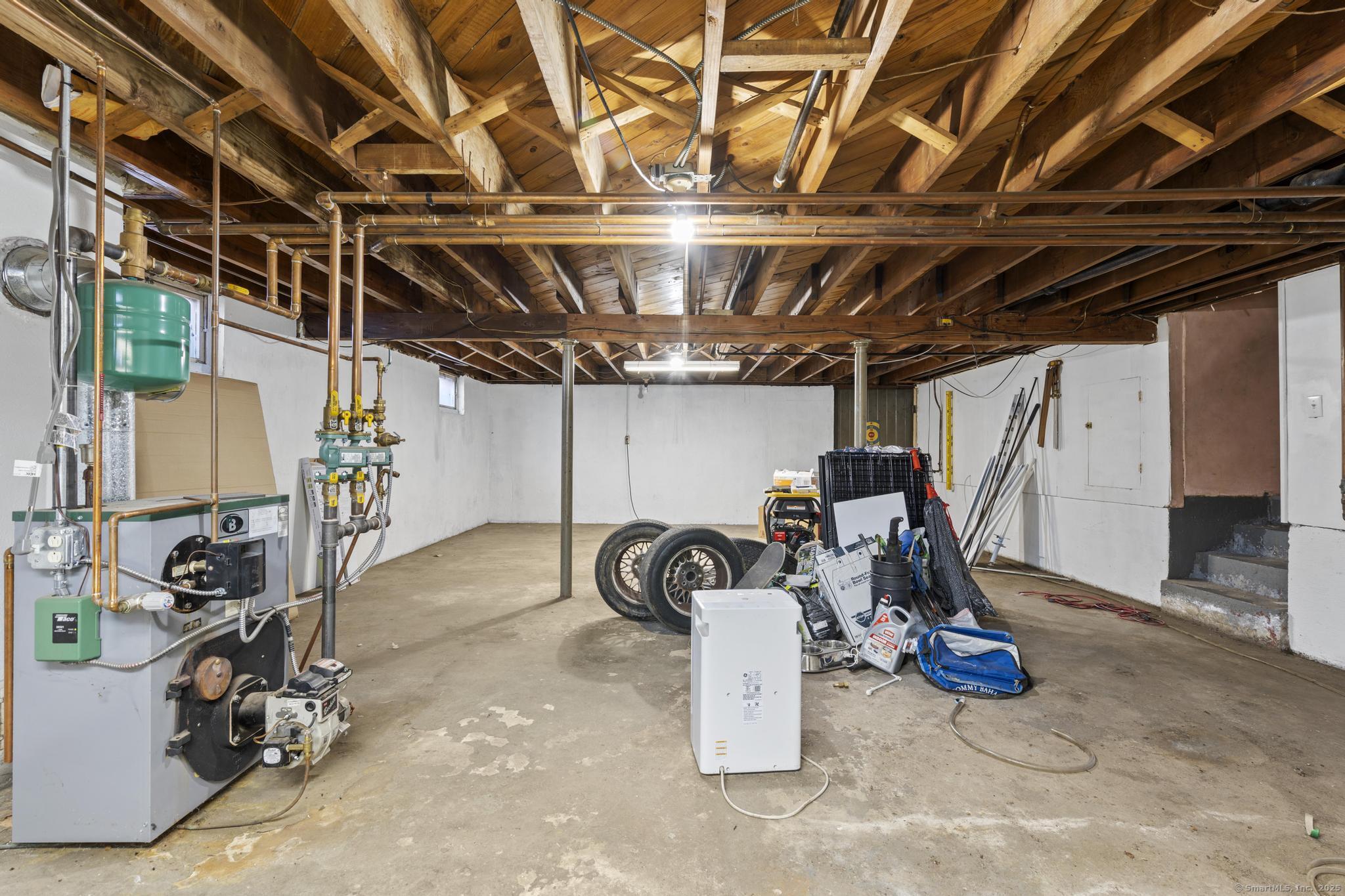 440 Frost Road, Waterbury, Connecticut image 31