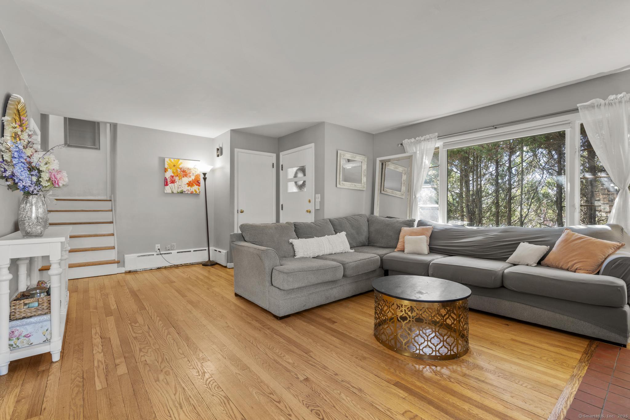 440 Frost Road, Waterbury, Connecticut image 1