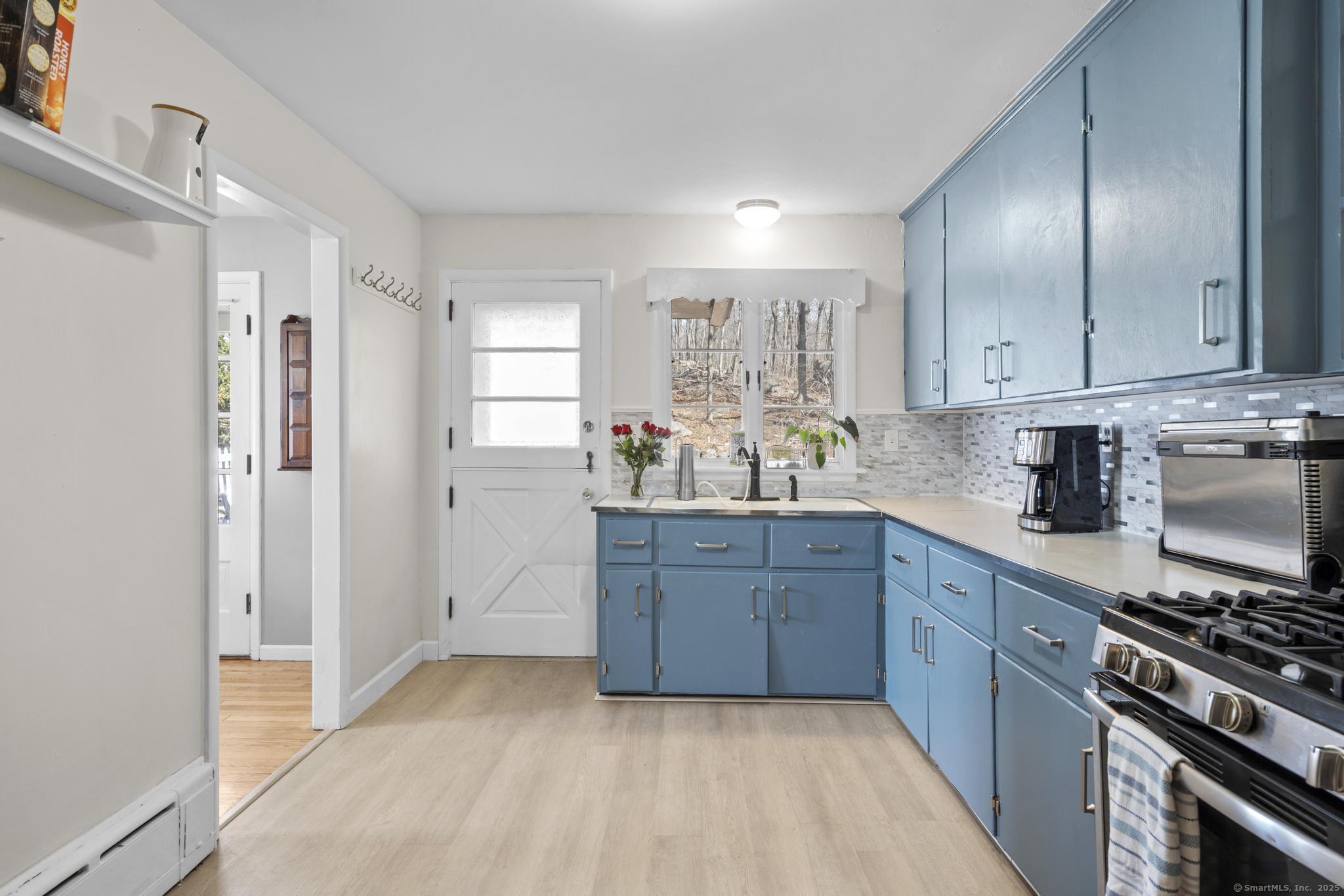 440 Frost Road, Waterbury, Connecticut image 12