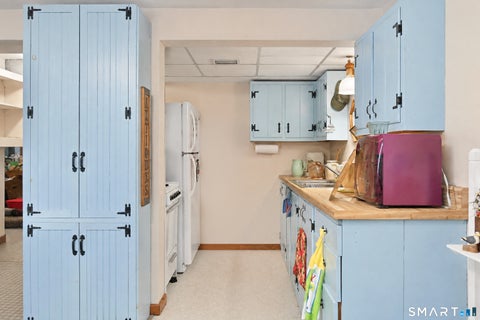 Tiny photo for 2 Moosehorn Road, Roxbury, CT 06783 (MLS # 24210827)