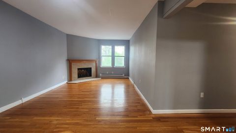 Condo For Rent - 16-20 Townley Street #C3<br/> Hartford, CT 06105