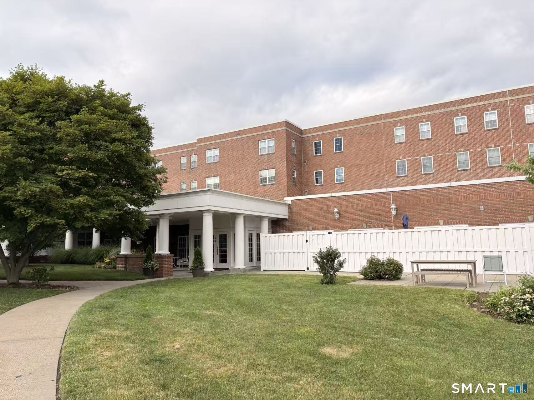 59 Courtland Avenue 2T