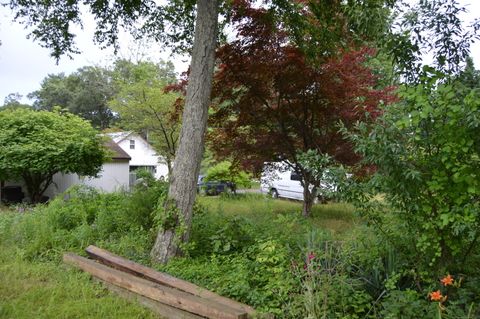 A home in Southbury