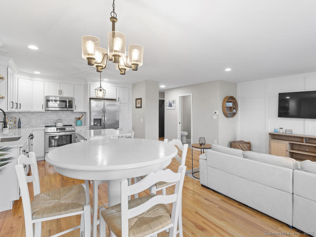 74 Gillette Way #74, Bristol, Connecticut image 6