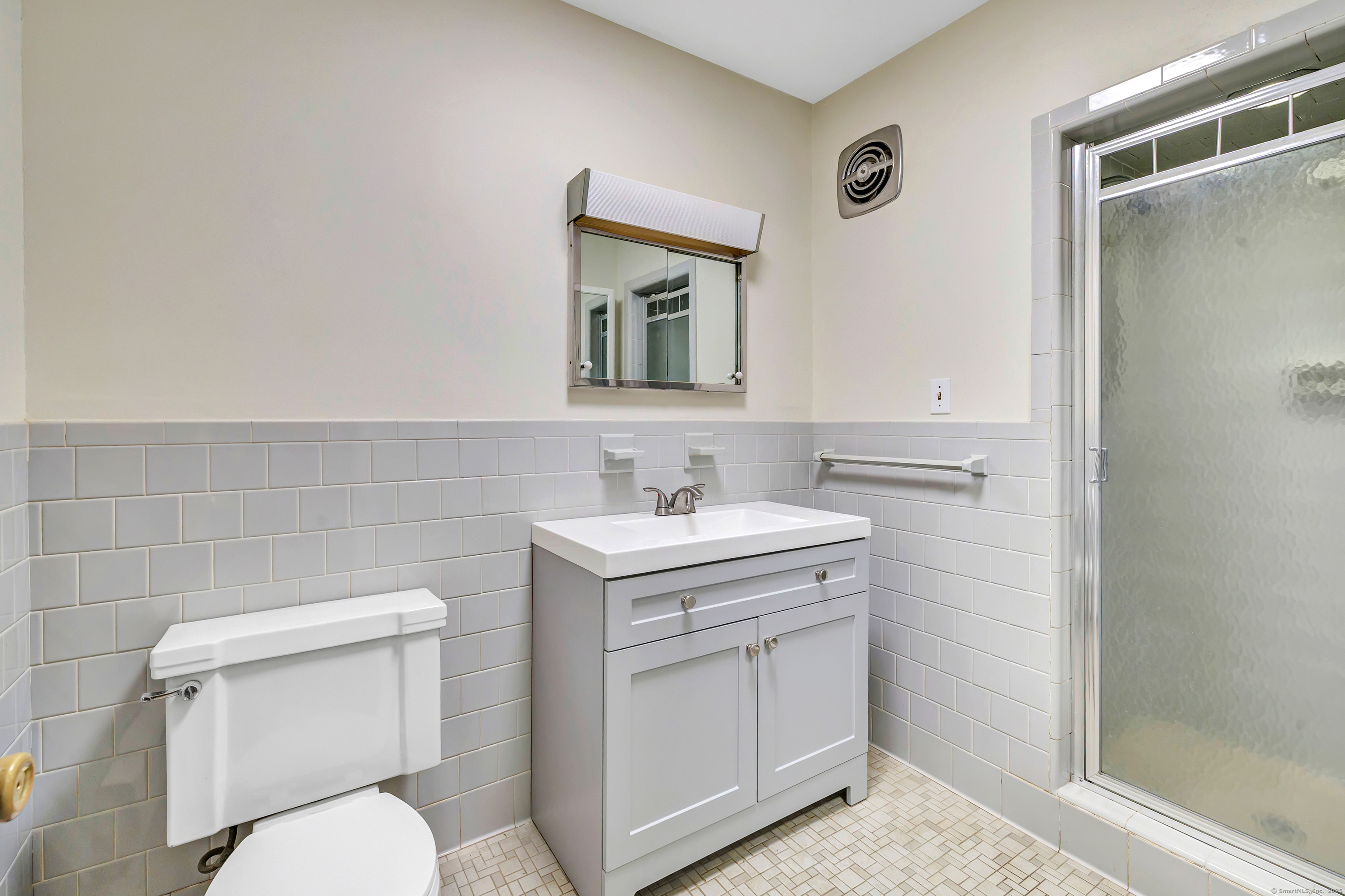42 N Lake Drive #APT C2, Hamden, Connecticut image 23