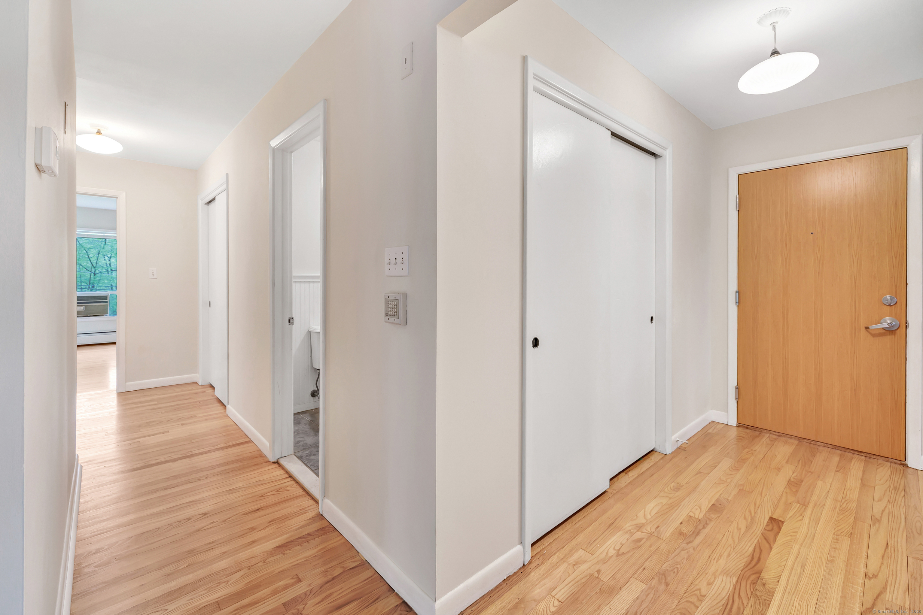 42 N Lake Drive #APT C2, Hamden, Connecticut image 3