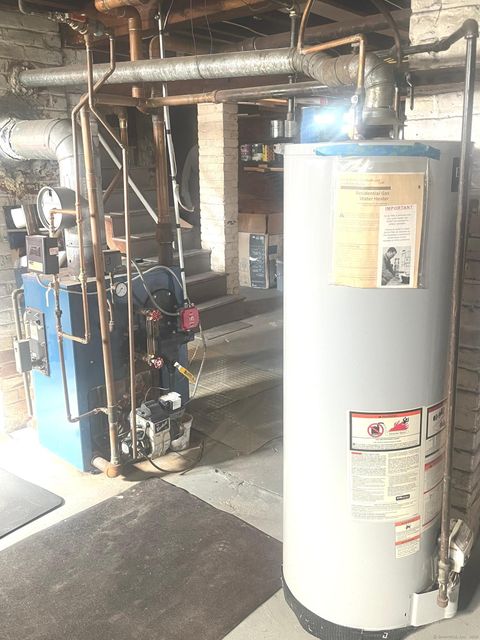 Tiny photo for 16 Holbrook Court, Ansonia, CT 06401 (MLS # 24136106)