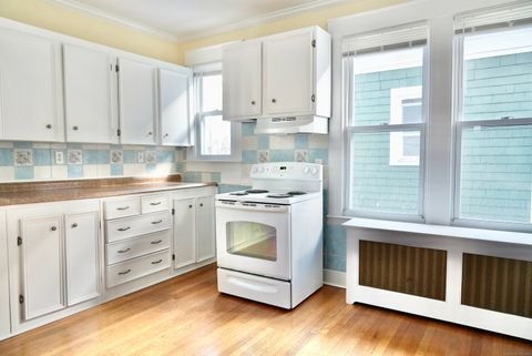 Tiny photo for 39 Pardee Place, New Haven, CT 06515 (MLS # 24162073)