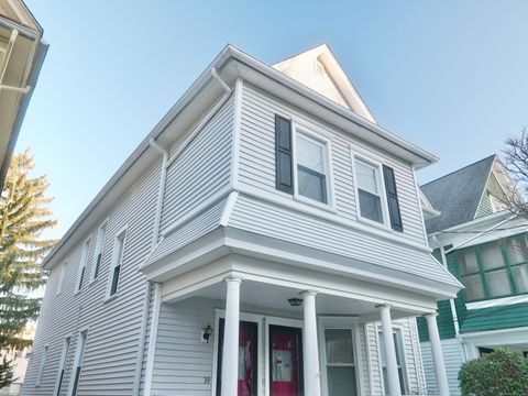 Tiny photo for 39 Pardee Place, New Haven, CT 06515 (MLS # 24162073)