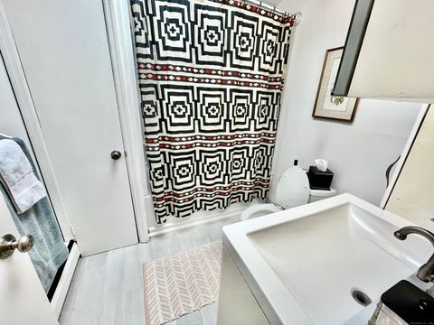 Tiny photo for 604 Orange Street #3, New Haven, CT 06511 (MLS # 24176597)
