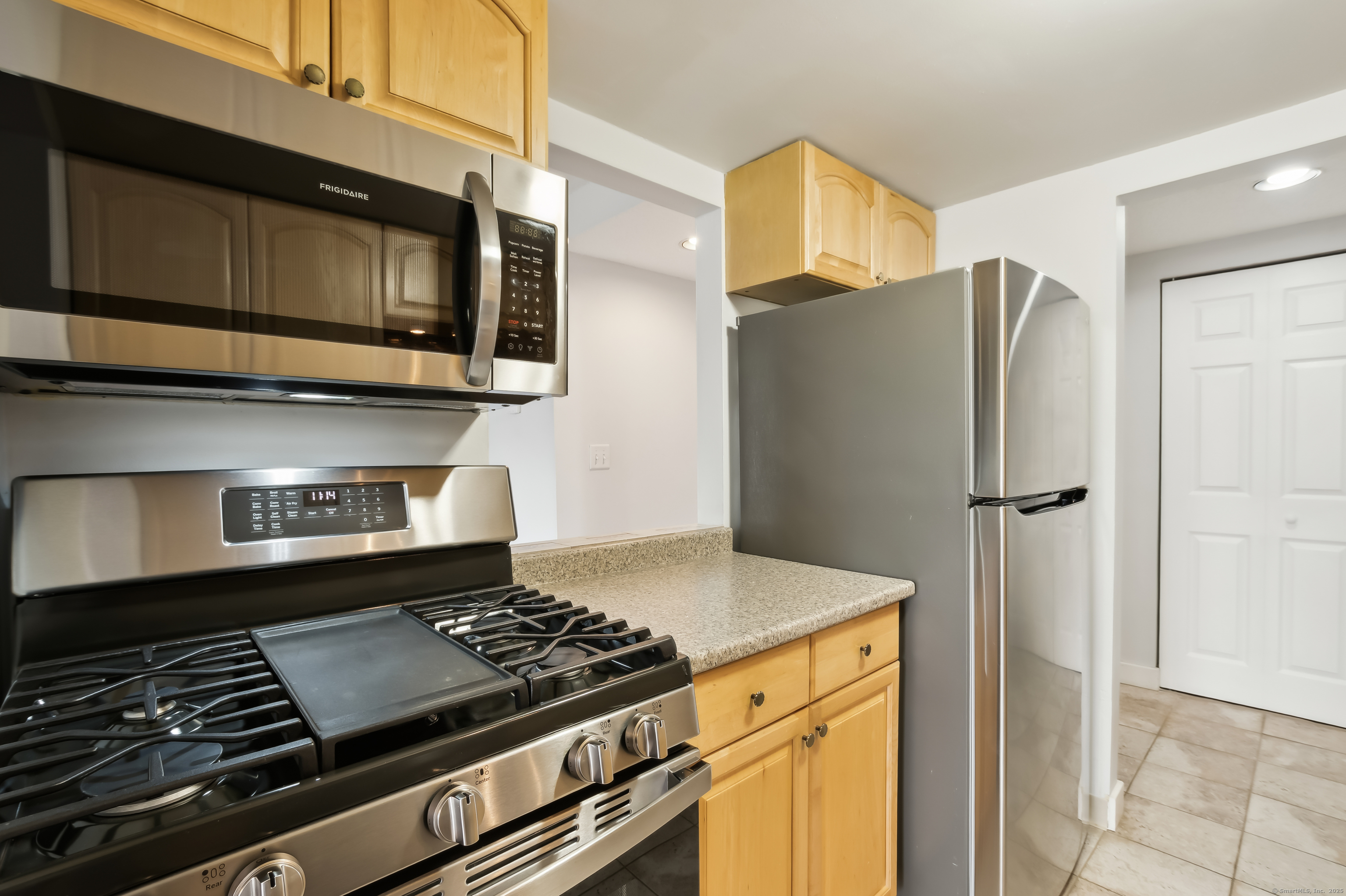 67 Brookwood Drive #APT B, Rocky Hill, Connecticut image 5