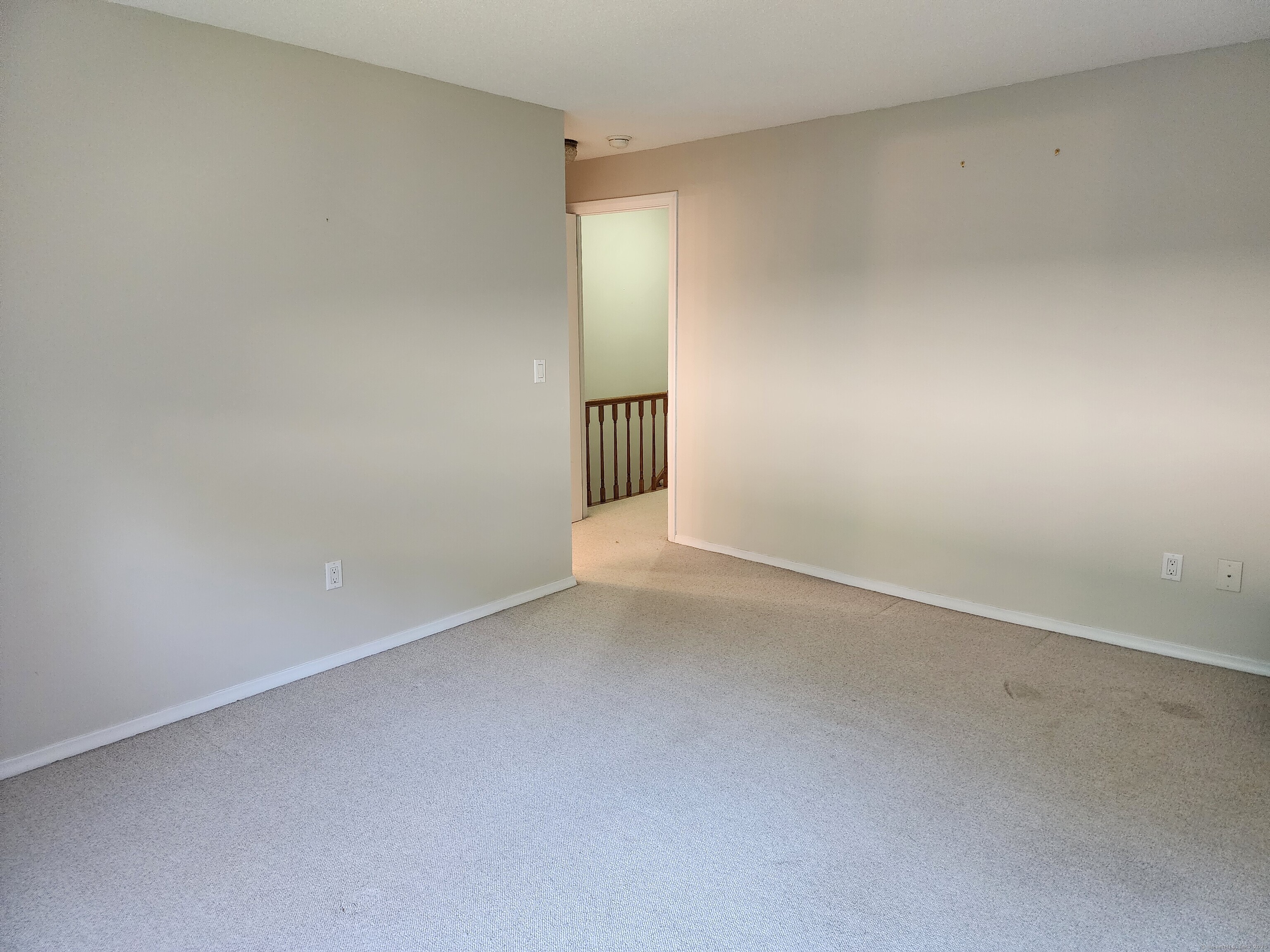 New Britain, Connecticut 06053, United States, 2 Bedrooms Bedrooms, ,3 BathroomsBathrooms,Residential,Active,132054