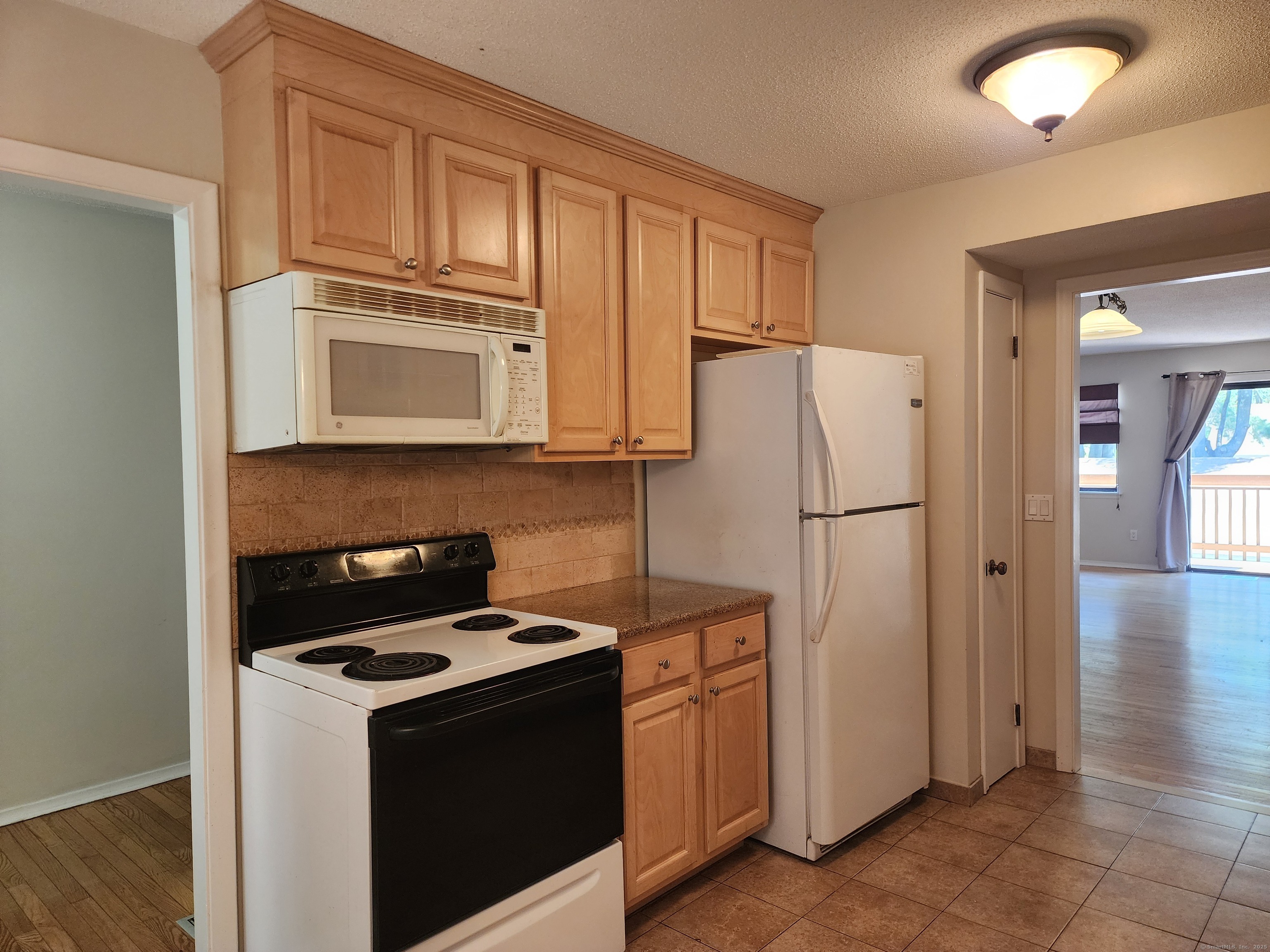 New Britain, Connecticut 06053, United States, 2 Bedrooms Bedrooms, ,3 BathroomsBathrooms,Residential,Active,132054