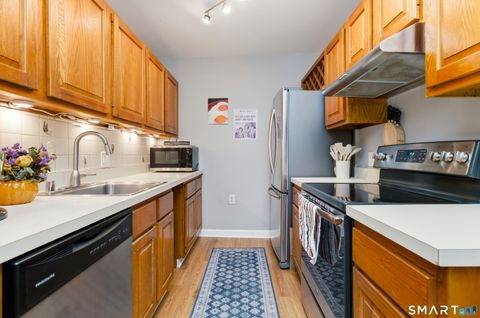 Tiny photo for 1 Linden Place #APT 513, Hartford, CT 06106 (MLS # 24156138)