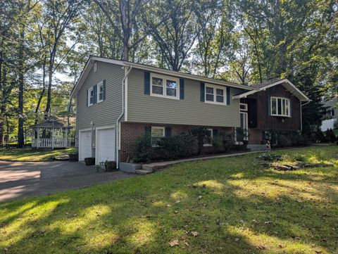 11 Dellwood Road Norwich CT 06360