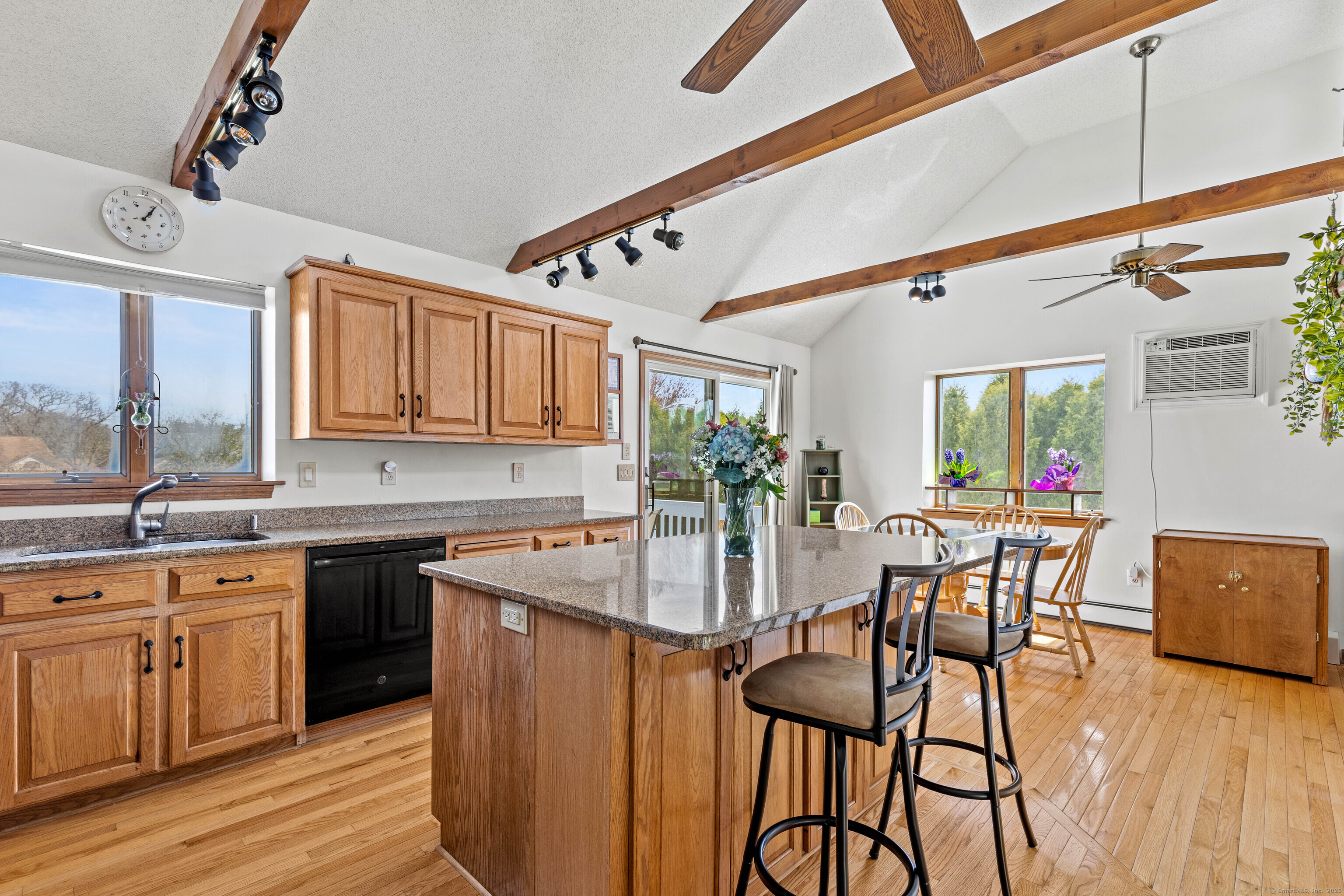 4 Hesford Drive, Stonington, Connecticut image 3