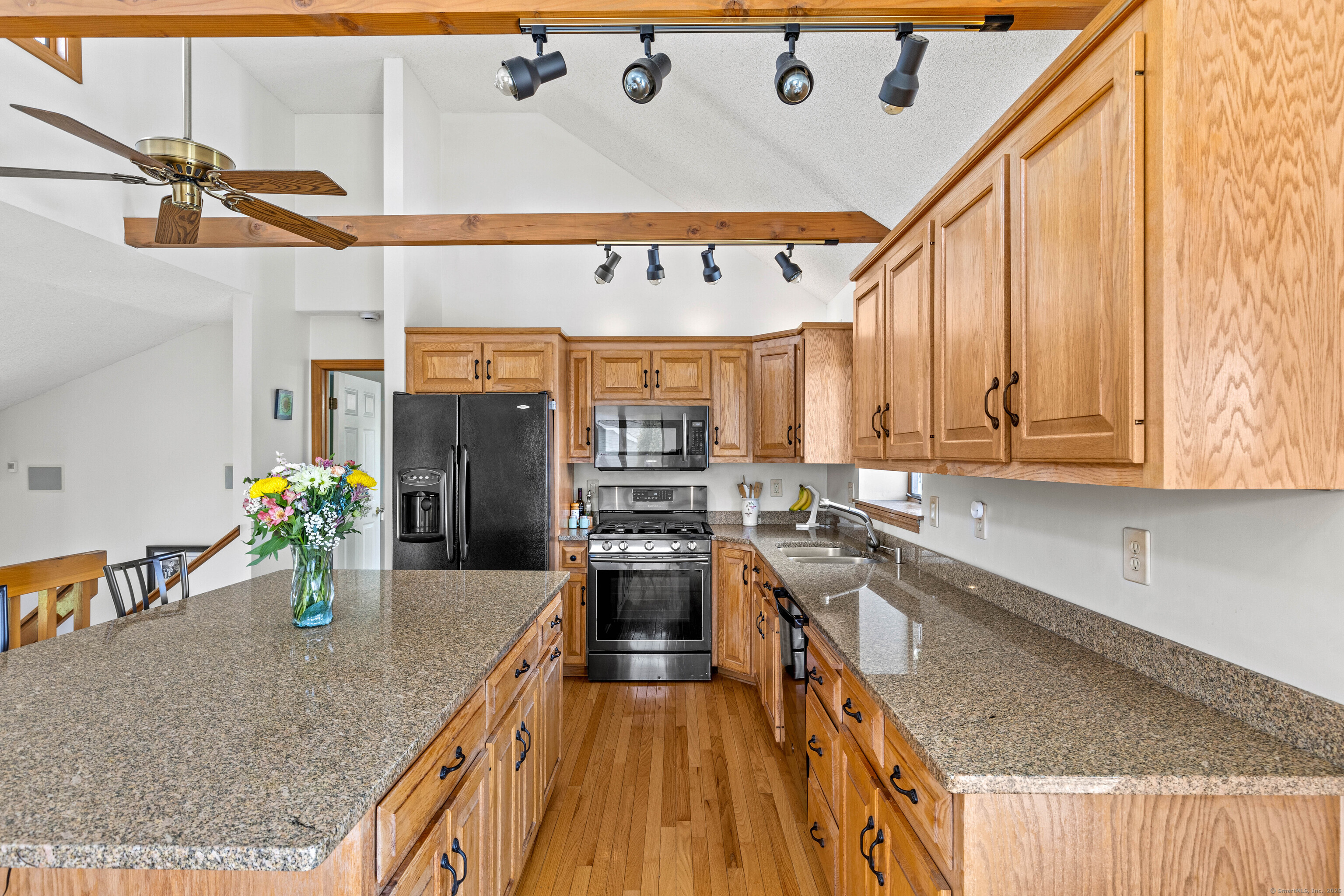 4 Hesford Drive, Stonington, Connecticut image 9
