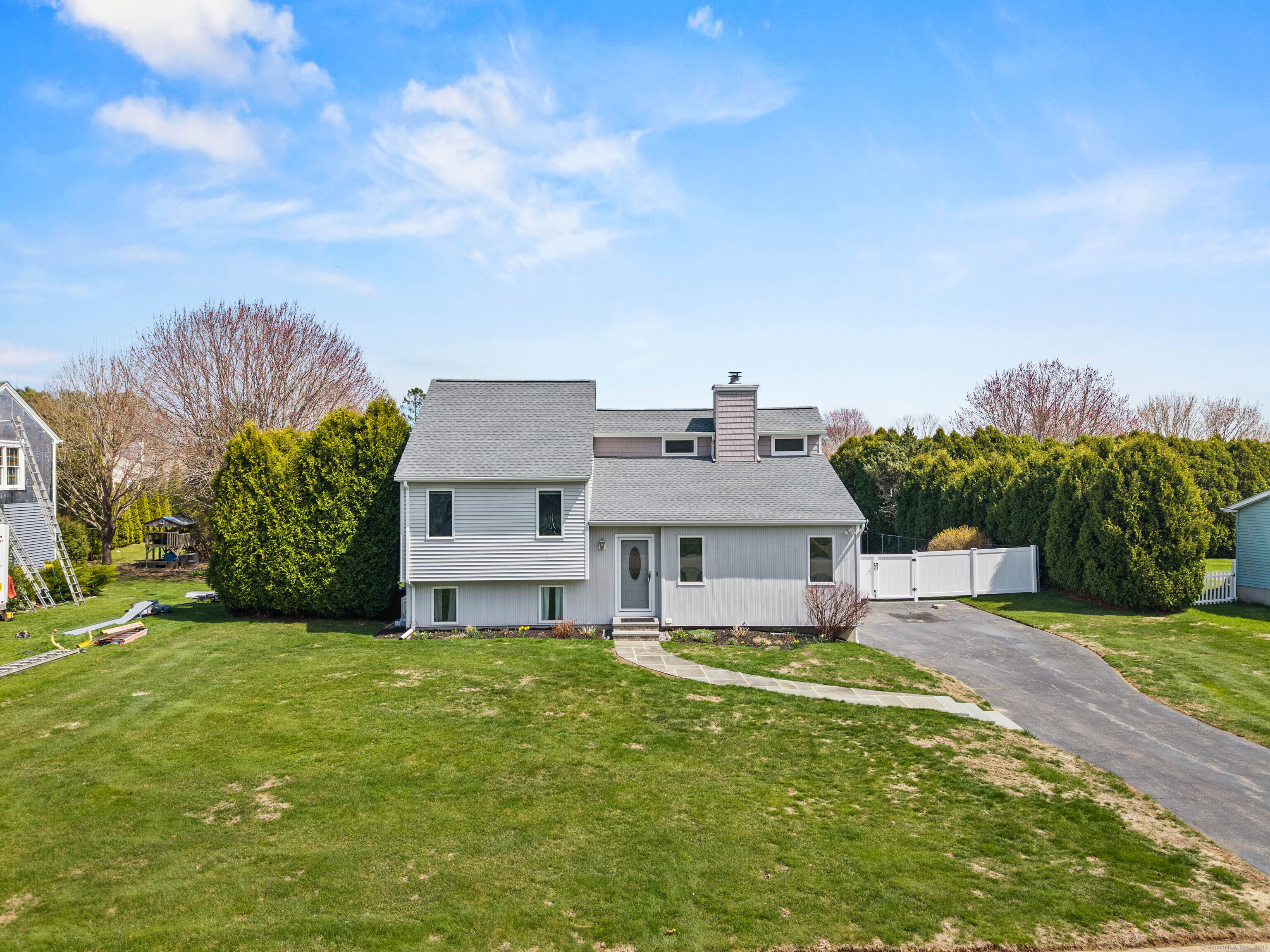4 Hesford Drive, Stonington, Connecticut image 1