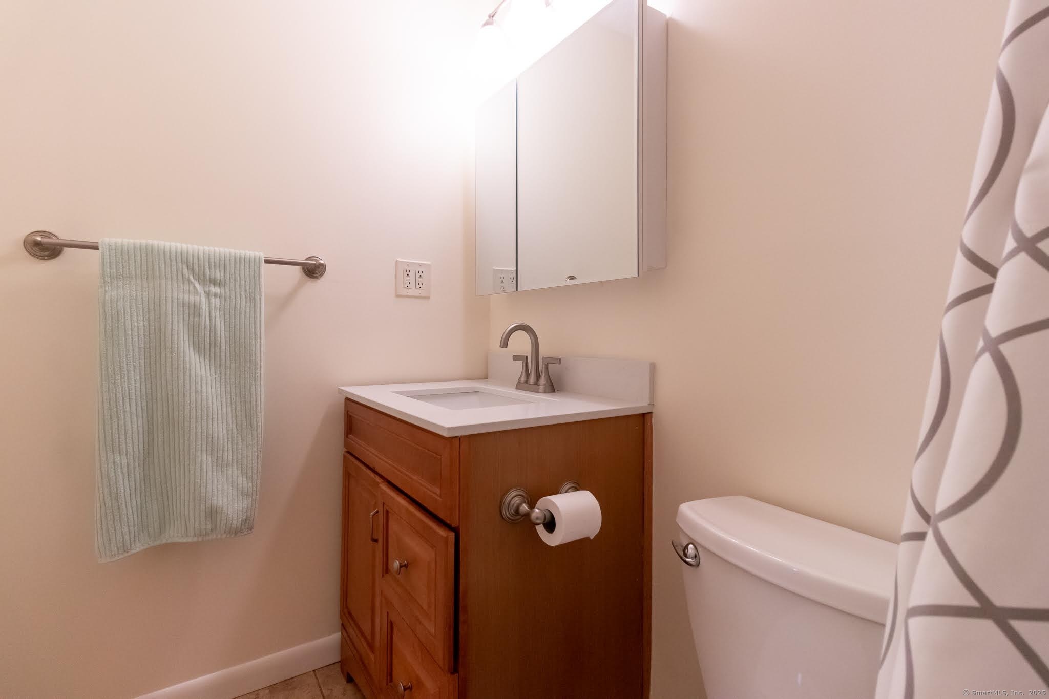B-10 Bradley Circle #B, Enfield, Connecticut image 17
